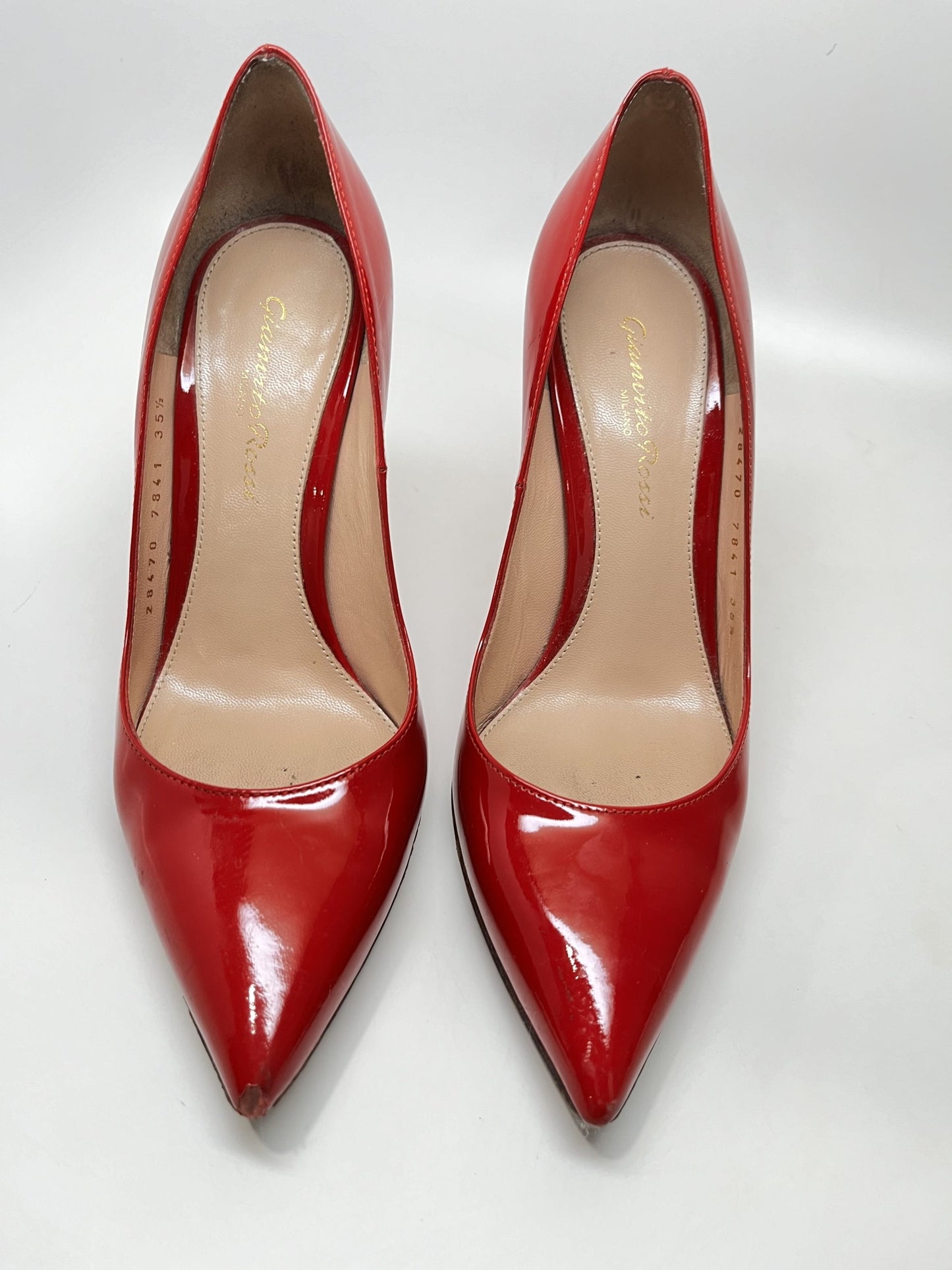 Gianvito Rossi 105 Patent Leather Pumps in Red