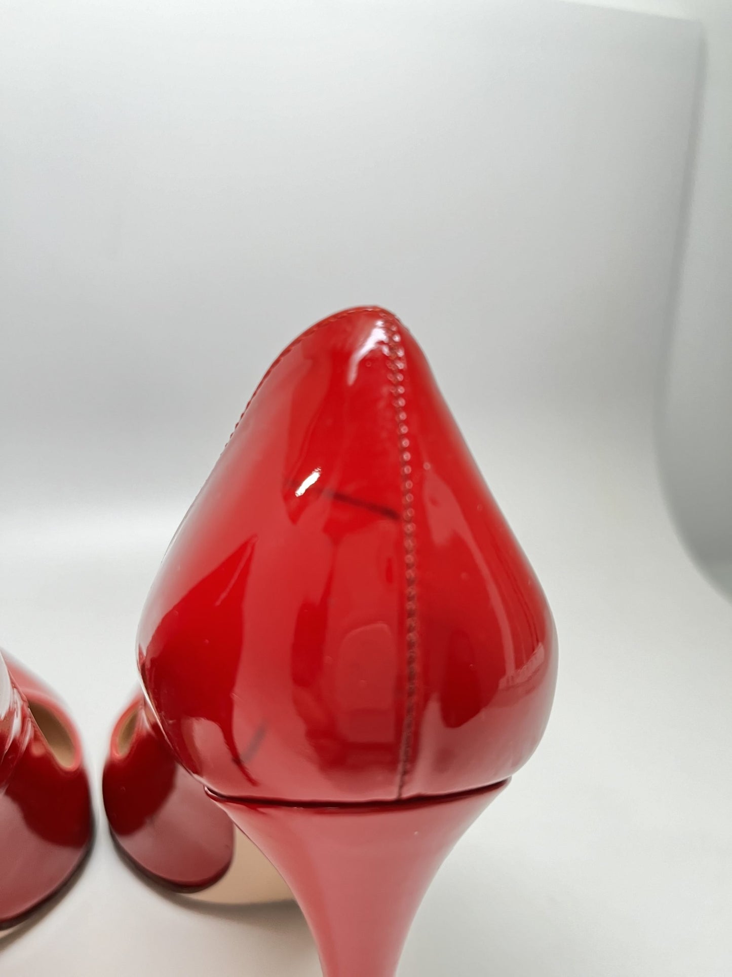 Gianvito Rossi 105 Patent Leather Pumps in Red