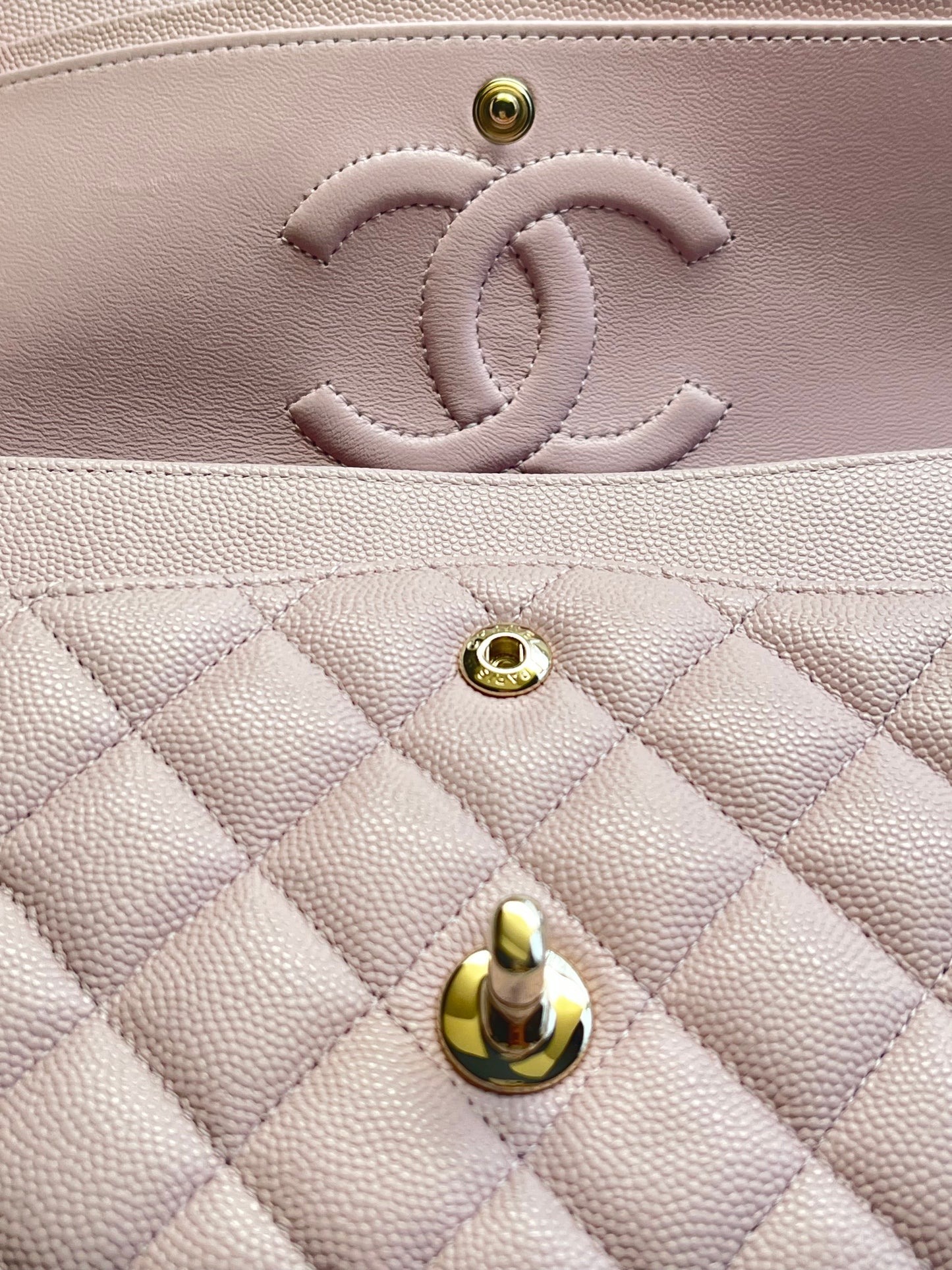 Chanel Classic ML Flap Pink Caviar