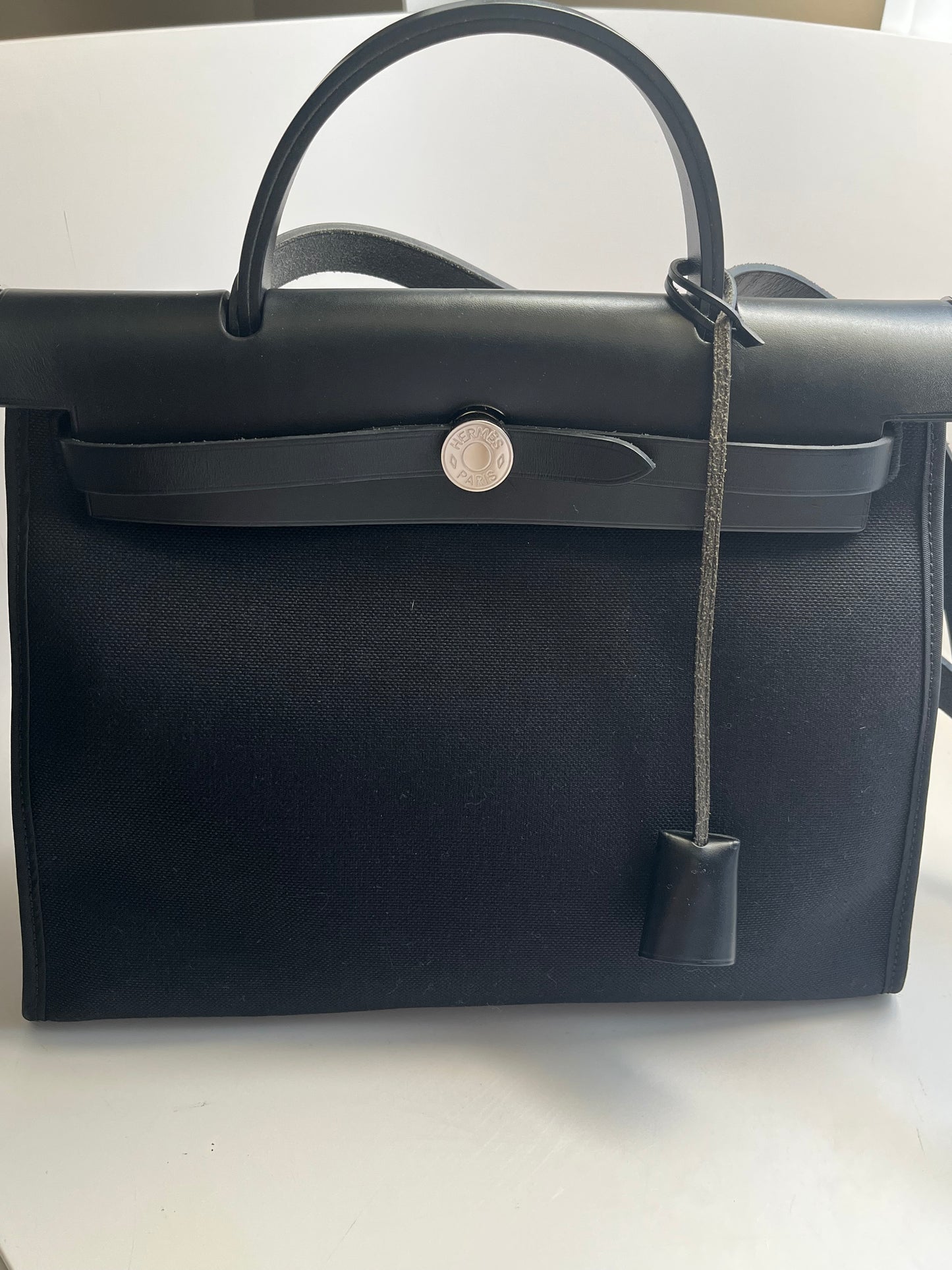 Hermes Militaire Tolle Vache Hunter Herbag Zip 31 in Black