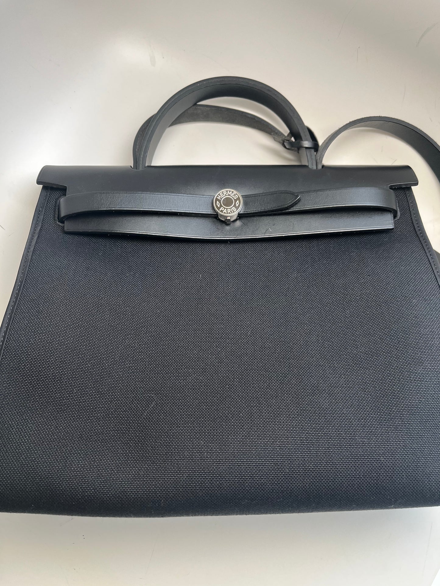 Hermes Militaire Tolle Vache Hunter Herbag Zip 31 in Black