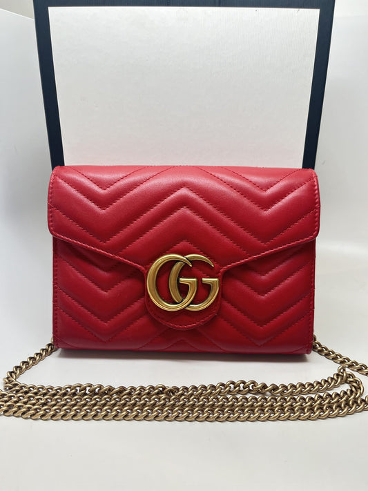 Gucci GG Marmont Super Mini Bag in Red