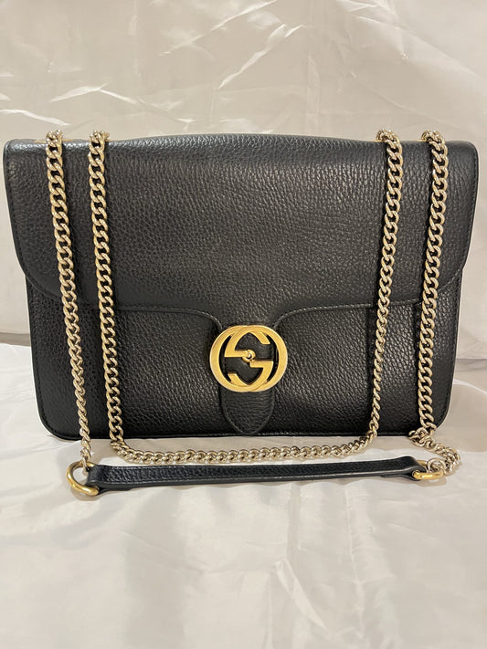 Gucci Interlocking G Dollar Flap Bag in Black