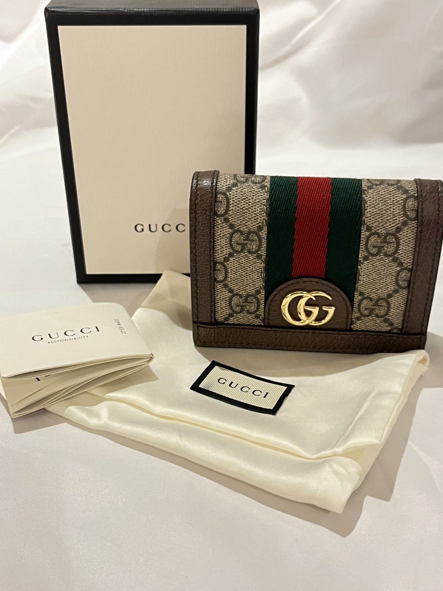 Gucci GG Ophidia Card Case Wallet in Beige and Ebony