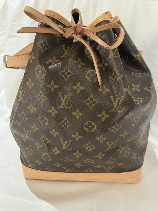 Louis Vuitton Noé Monogram Bucket Bag