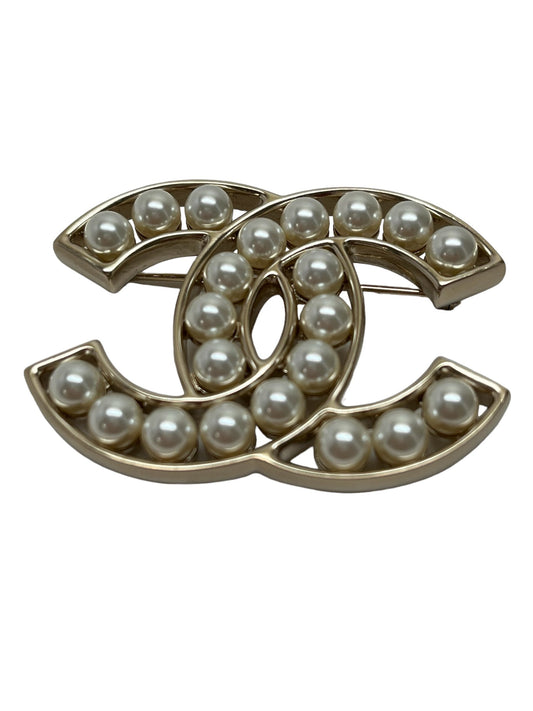 Chanel CC Pearl Brooch in Gold Hardware