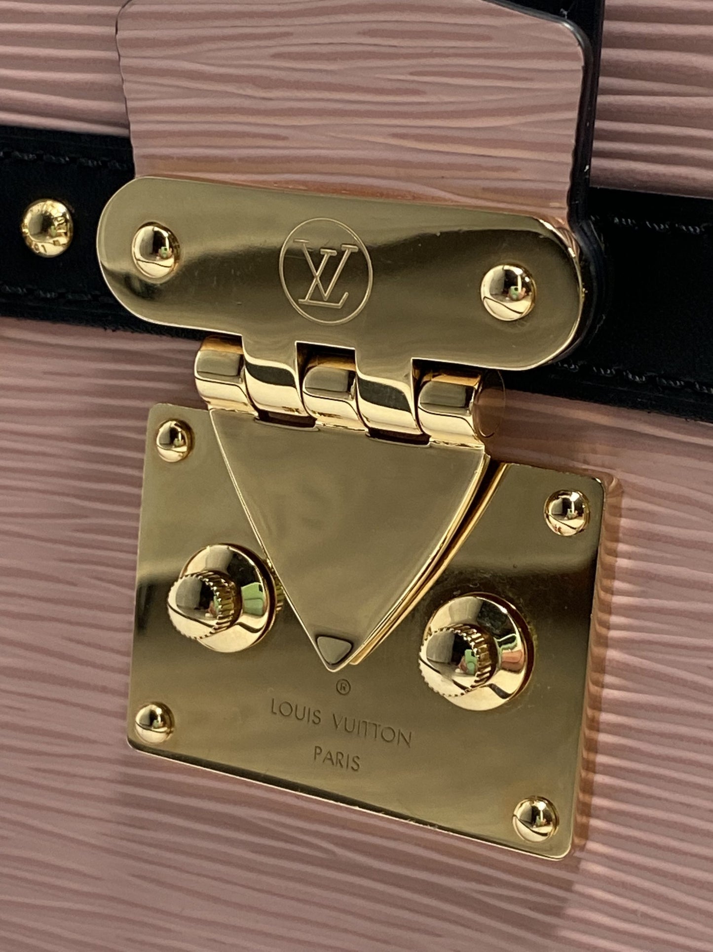 Louis Vuitton Trunk Clutch Rose Ballerine Epi