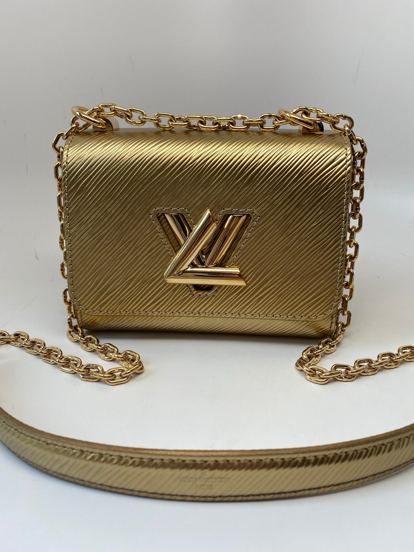 LOUIS VUITTON TWIST MINI IN GOLD